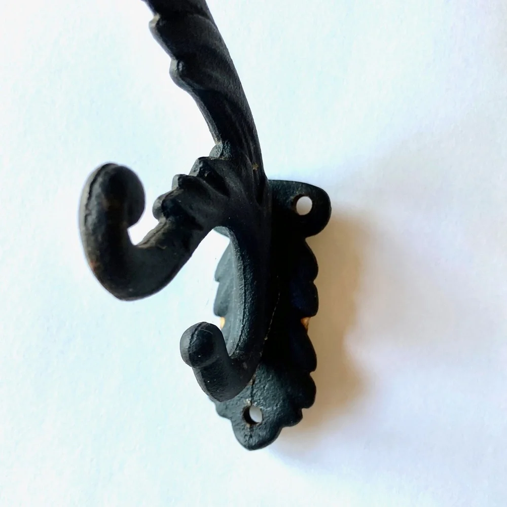 Vintage Black Triple Hook Victorian Ornate Cast Iron Made in Michigan USA 8-1/2